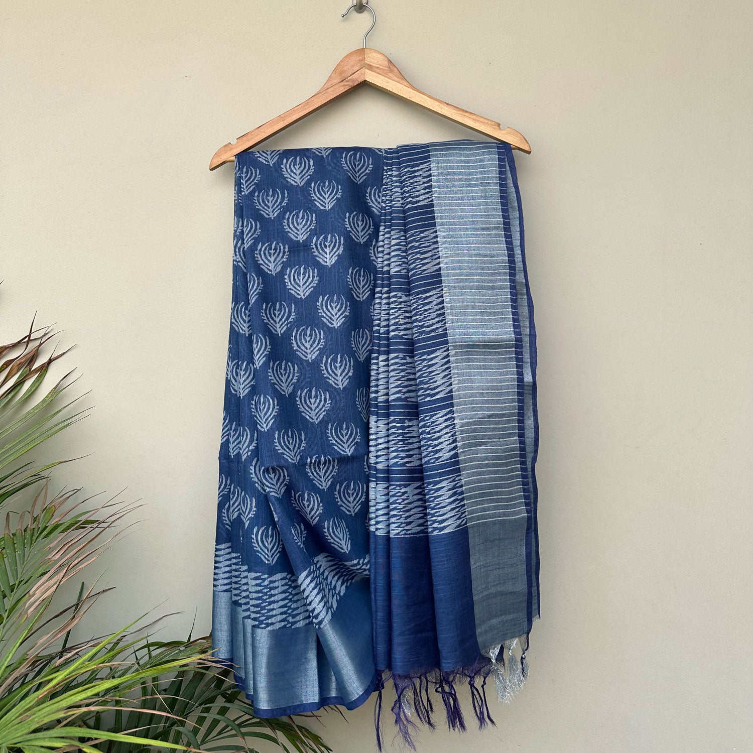 Peacock feather allover hand block print indigo cotton silk saree full view – The Thread Weavers