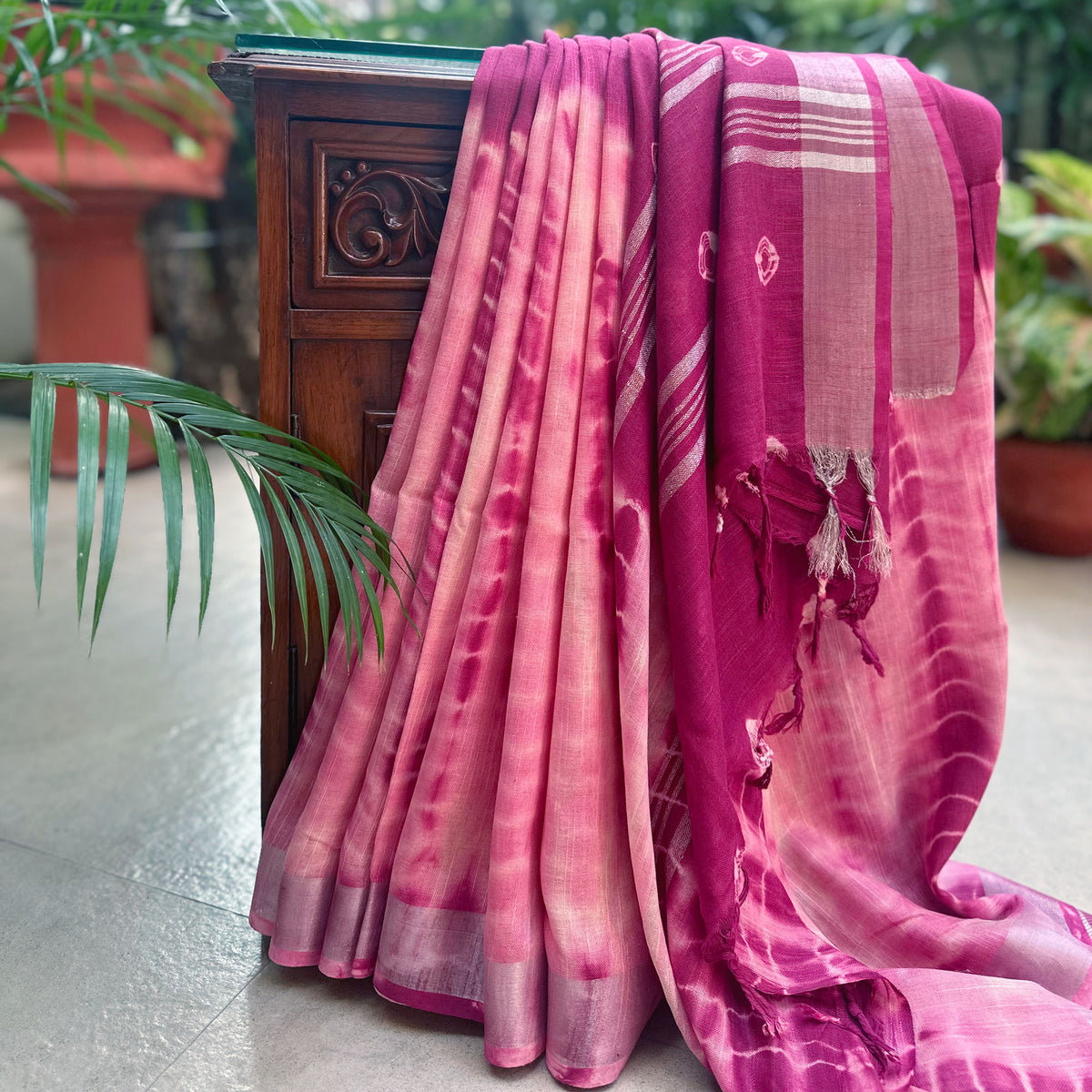 Cabaret Shibori Cotton Linen Saree