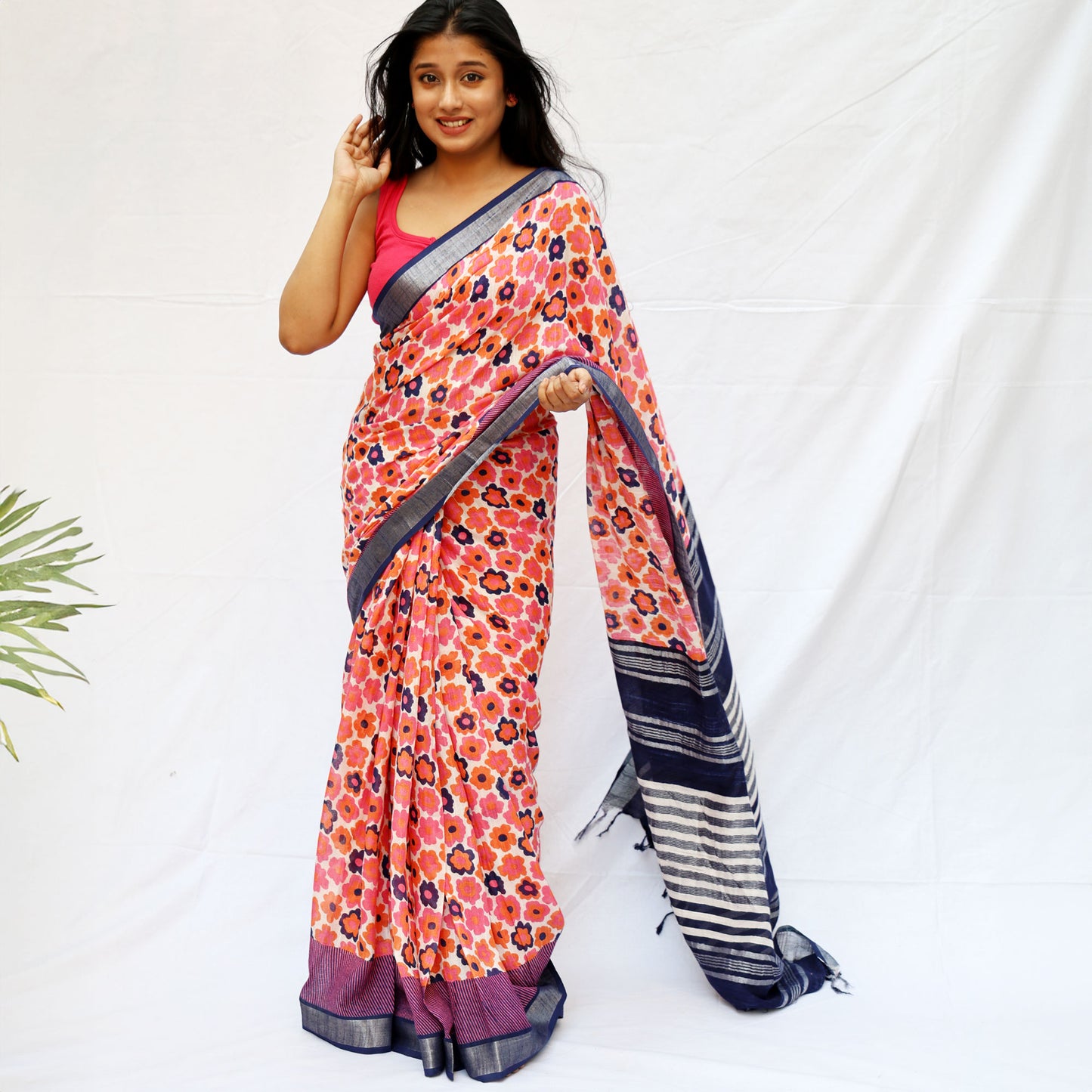 Daisies Love Printed Organic Linen Saree