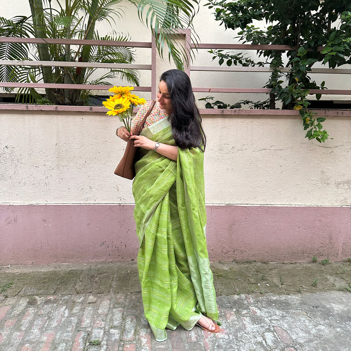 Frida in her Wild Check Pure Linen Saree with Embroidered Blouse Piece