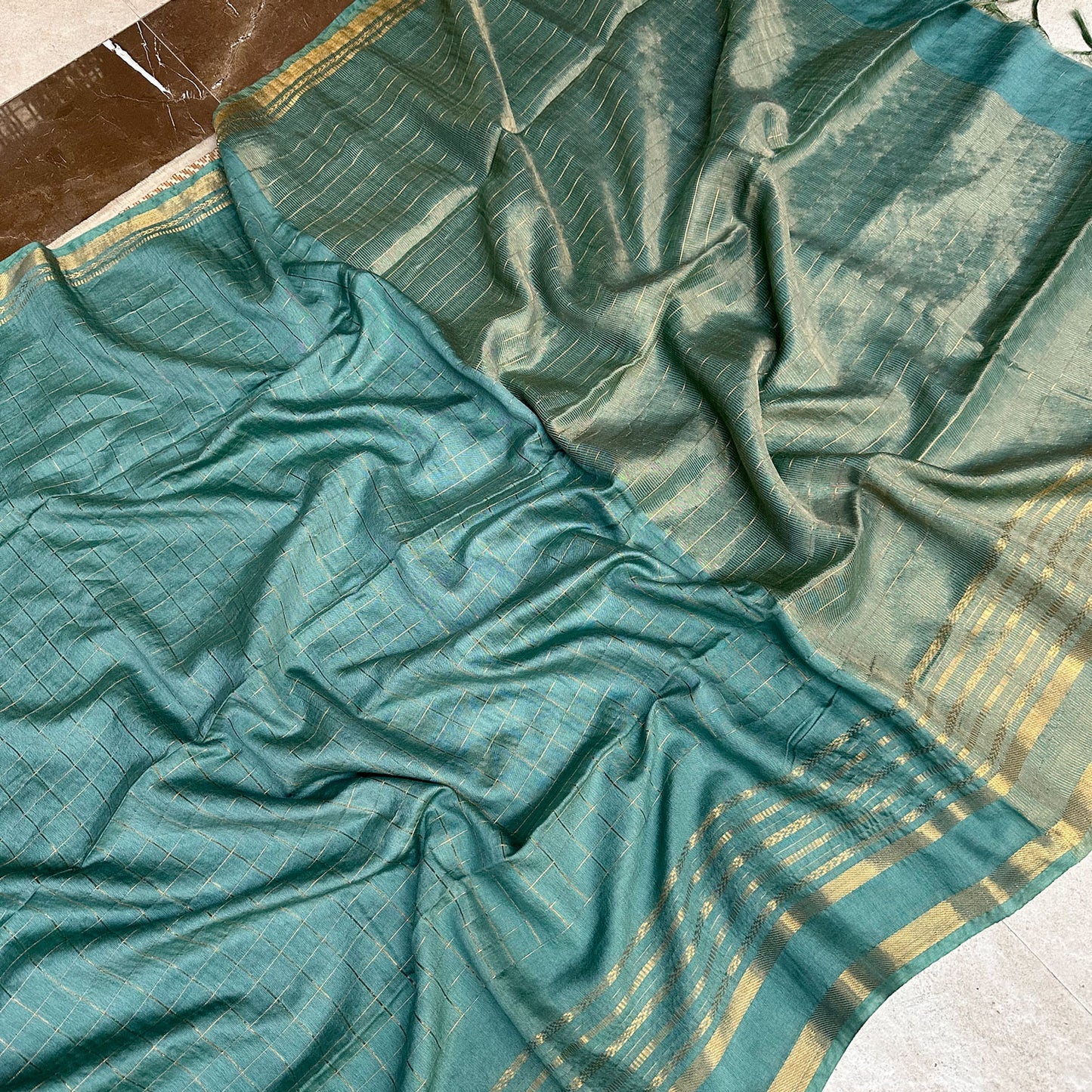 Hara Rang Daala Cotton Silk Saree with Printed Blouse