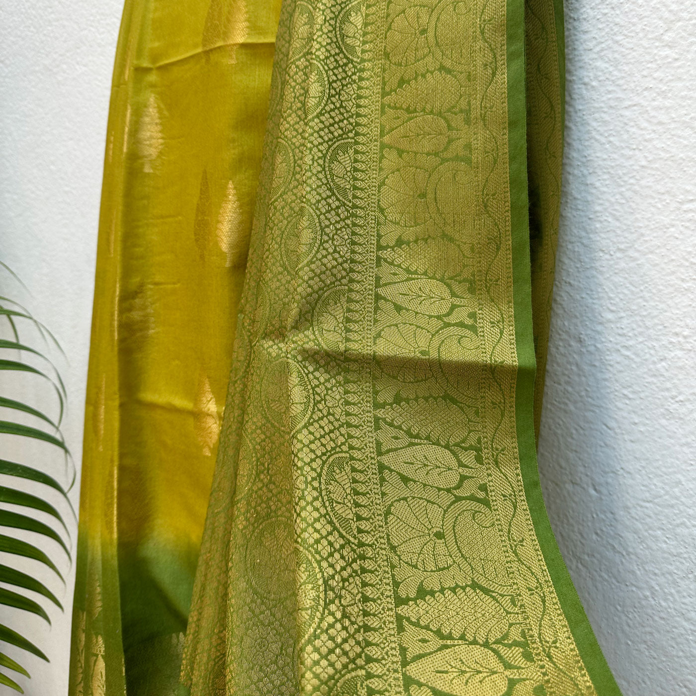 Inaaya Jacquard Cotton Silk Saree