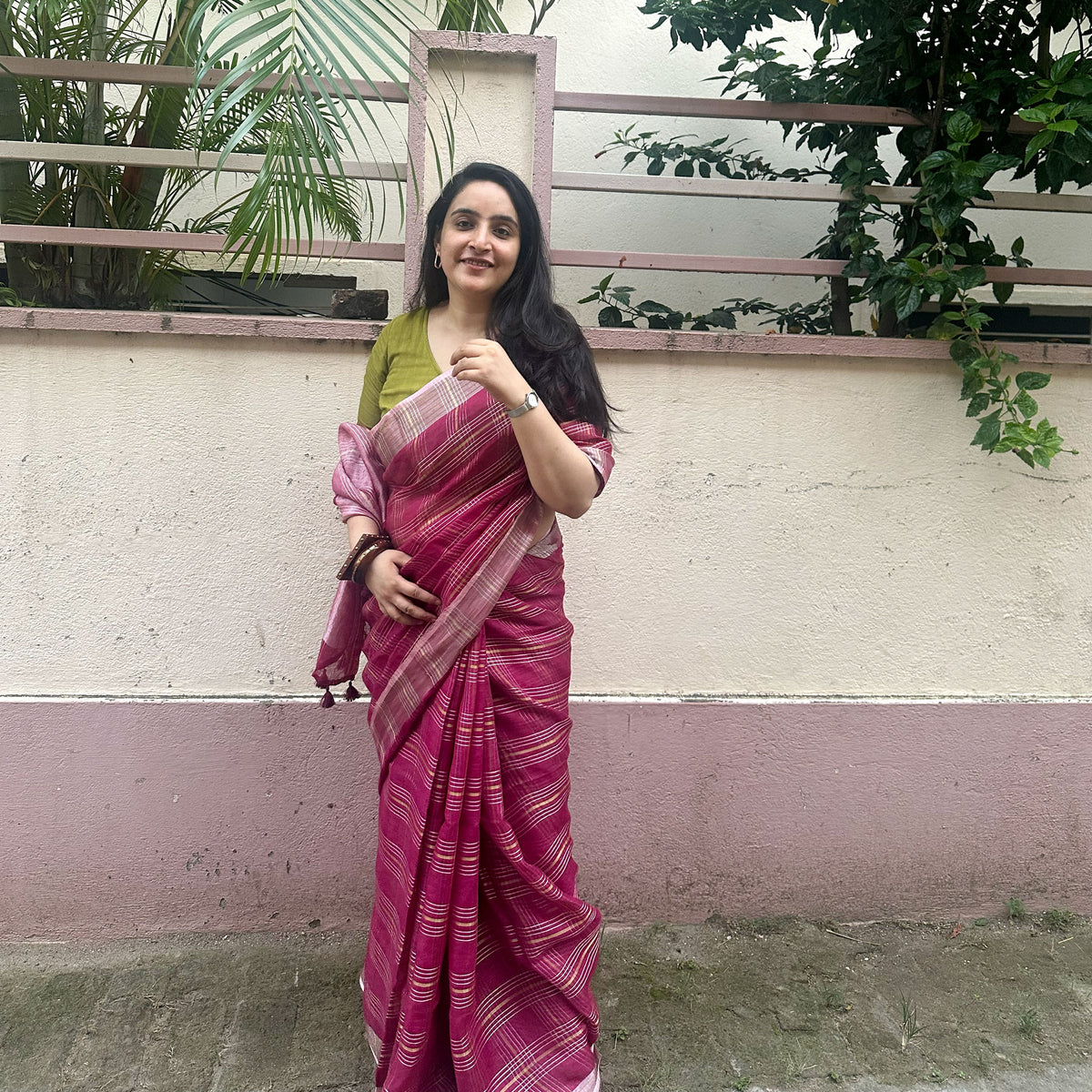 Nandini Check Pure Linen Saree with Pichwai Embroidered Blouse Piece
