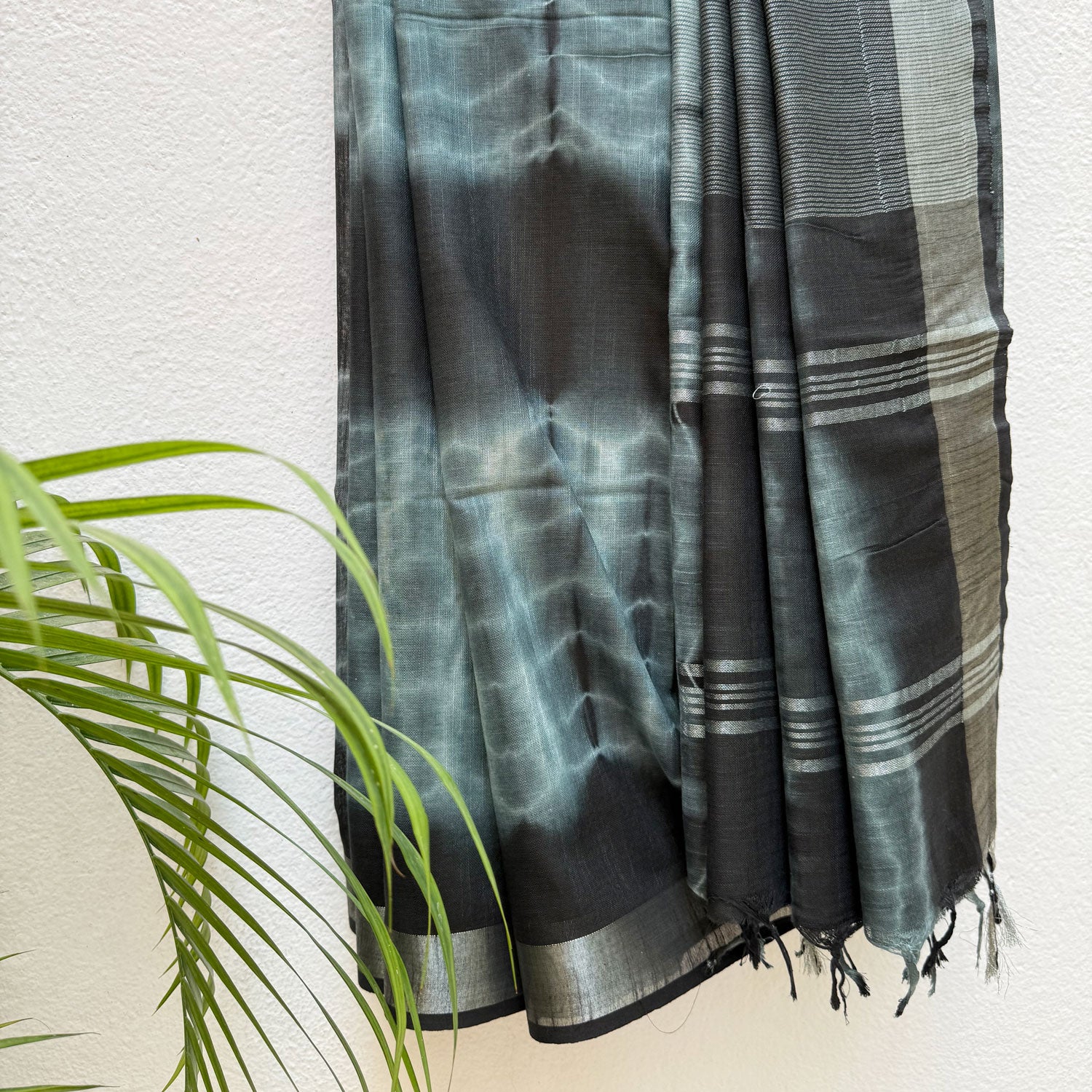 Nightshade Shibori Cotton Linen Saree