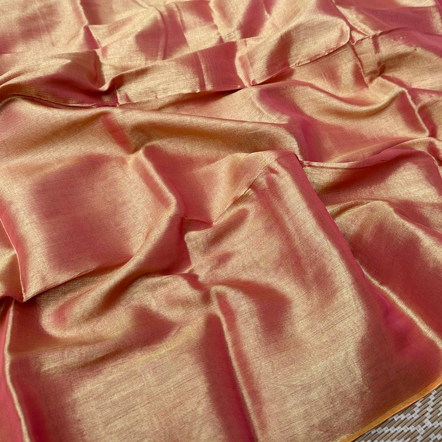 Raag Asaravi Mul Tissue Saree