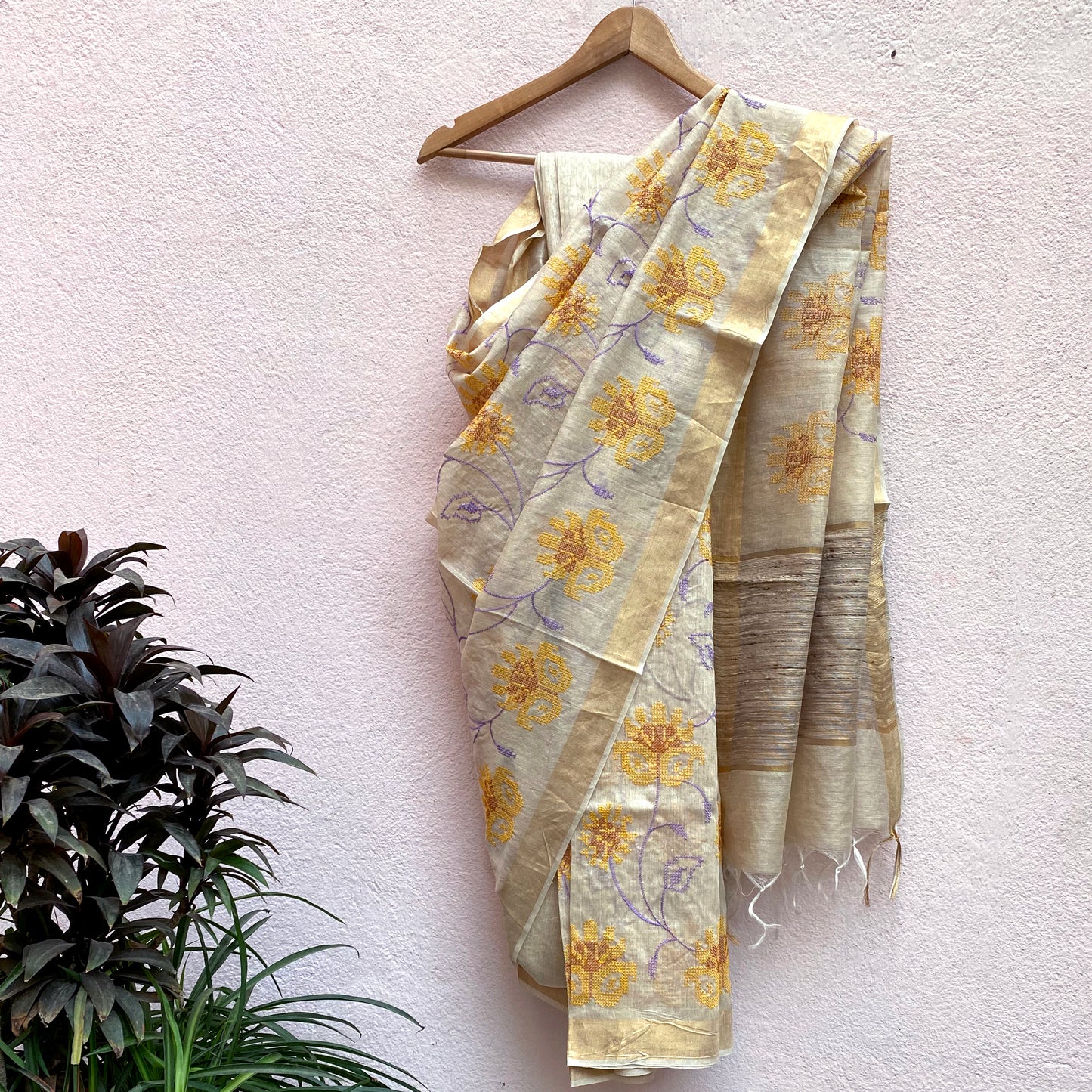Freesia Bloom Embroidered Tussar Georgette Silk Saree