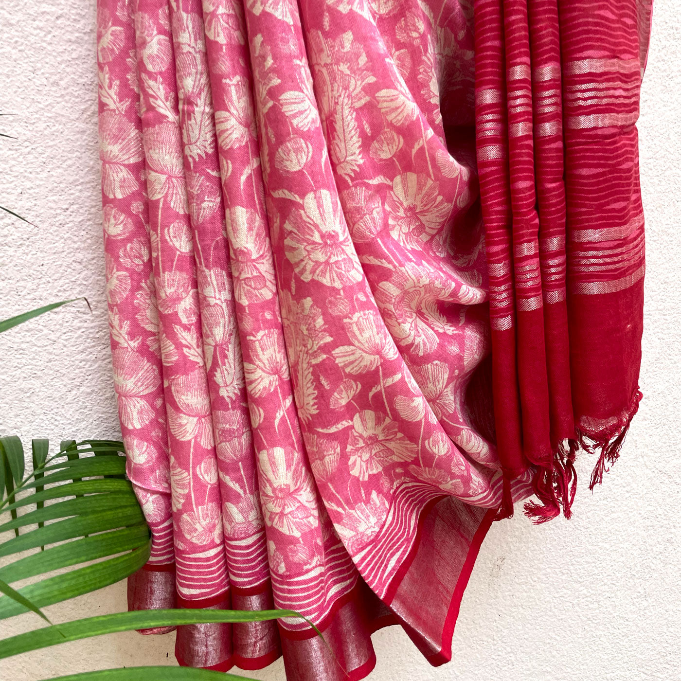 Strawberry Thief Poppies Organic Linen Saree