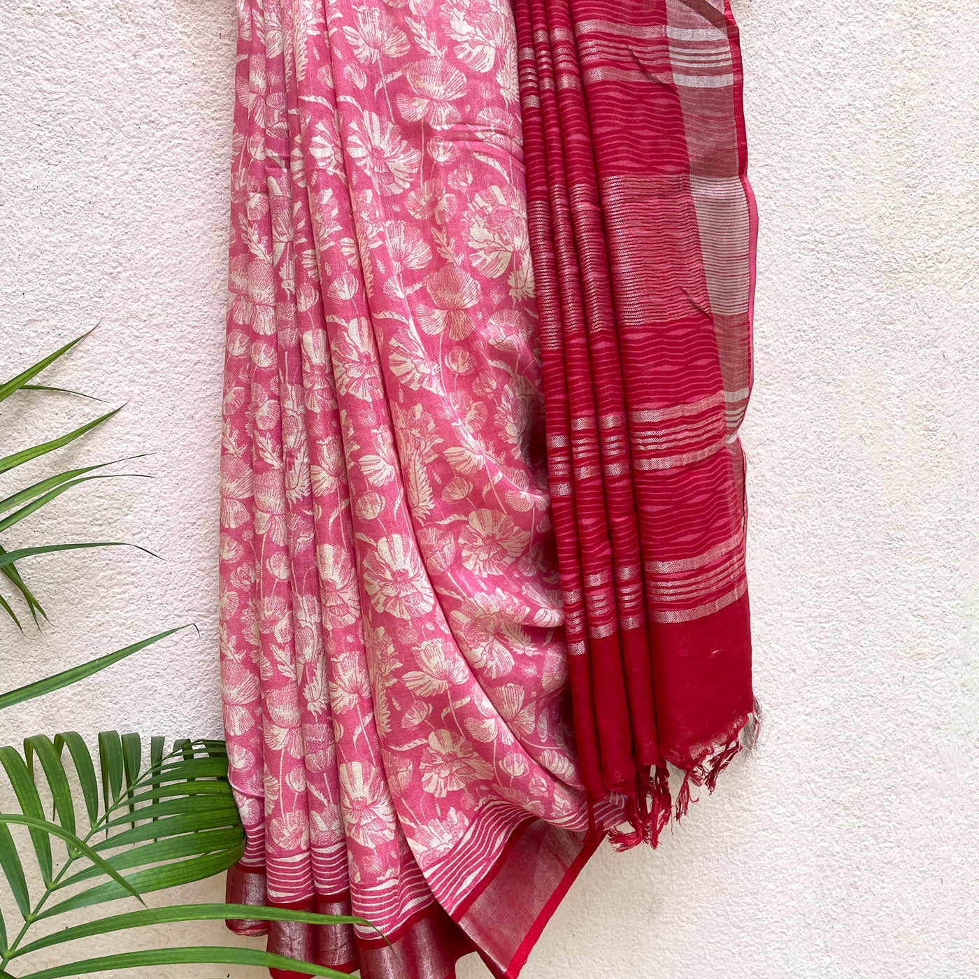 Strawberry Thief Poppies Organic Linen Saree