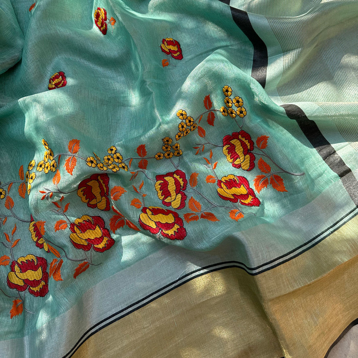 Embroidered Zari Linen Sarees