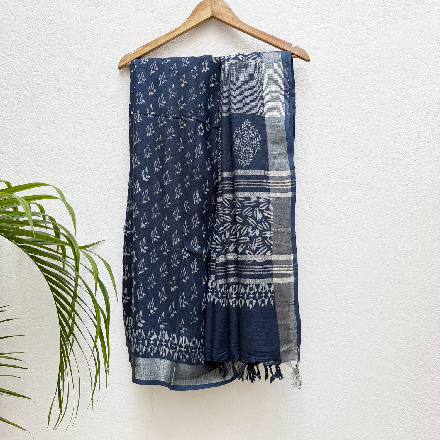 Aendri Flora Indigo Hand Block Cotton Linen Saree
