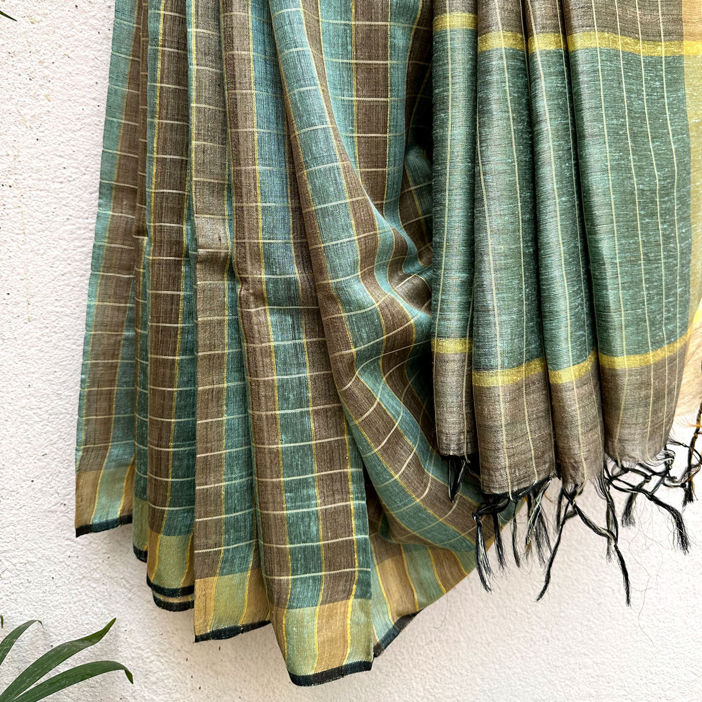 Amargeet Handwoven Tussar Dupion Silk Saree