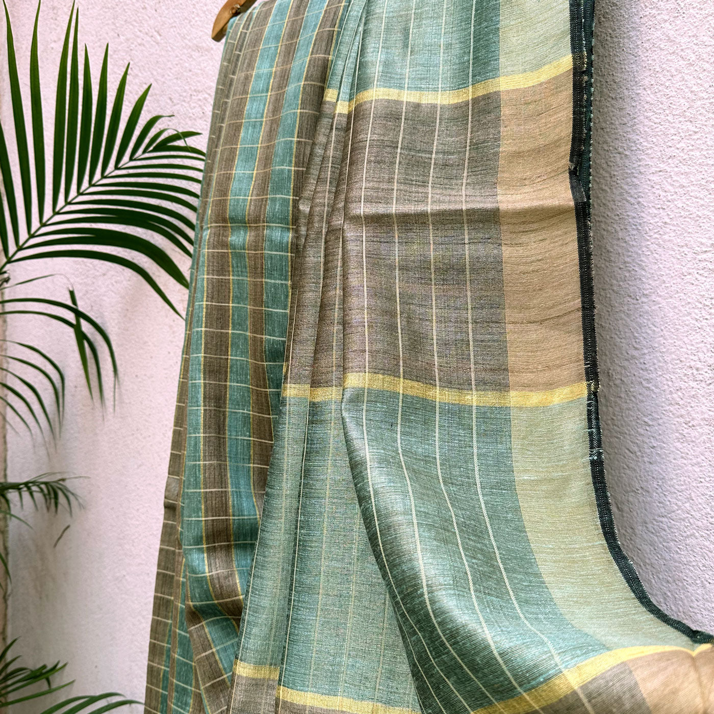 Amargeet Handwoven Tussar Dupion Silk Saree