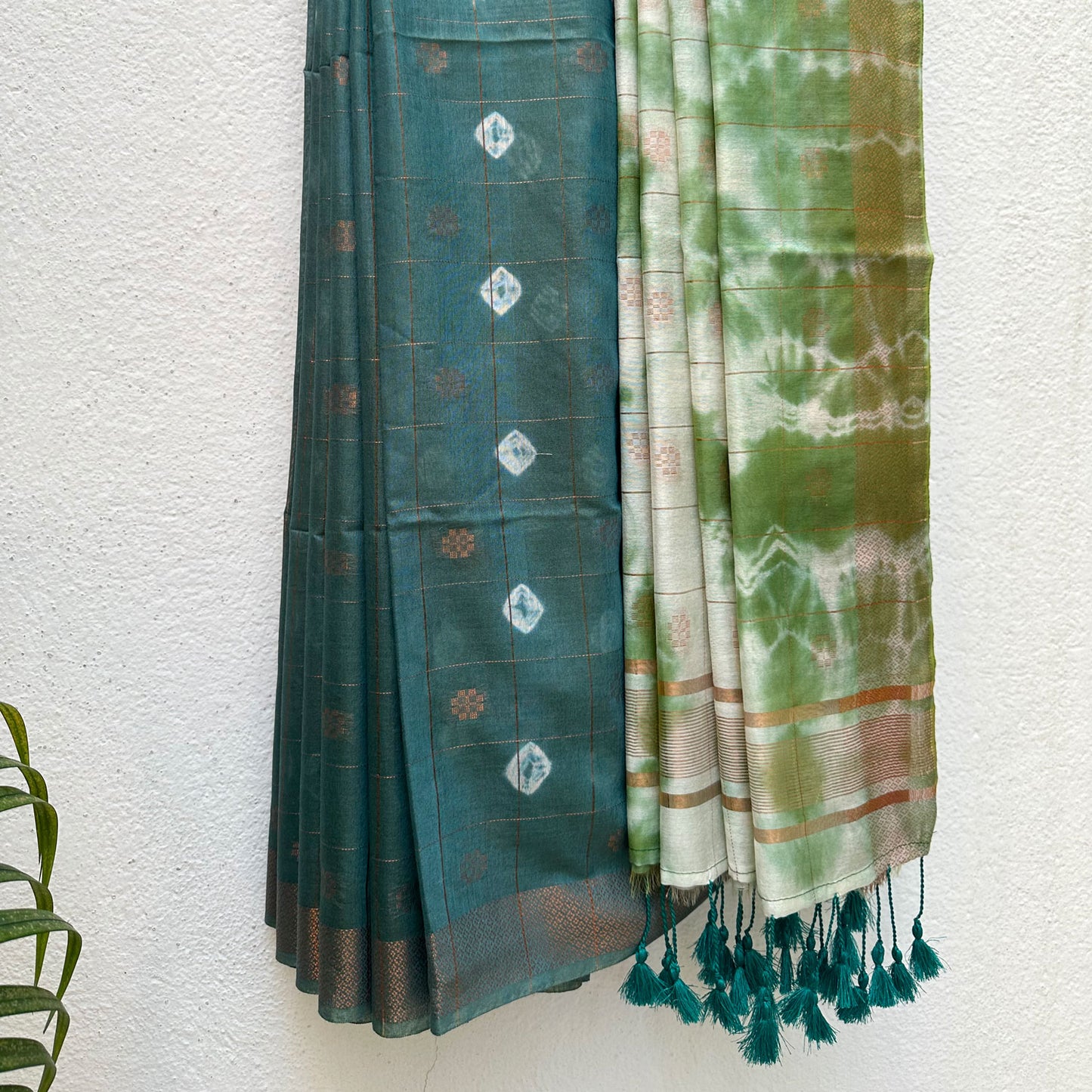 Amazon Forest Tie n Dye Cotton Silk Saree