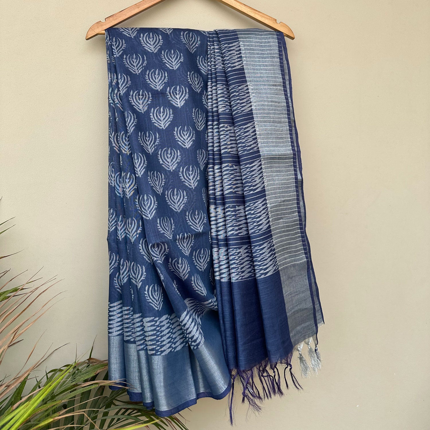 Peacock feather allover hand block print indigo cotton silk saree side view – The Thread Weavers