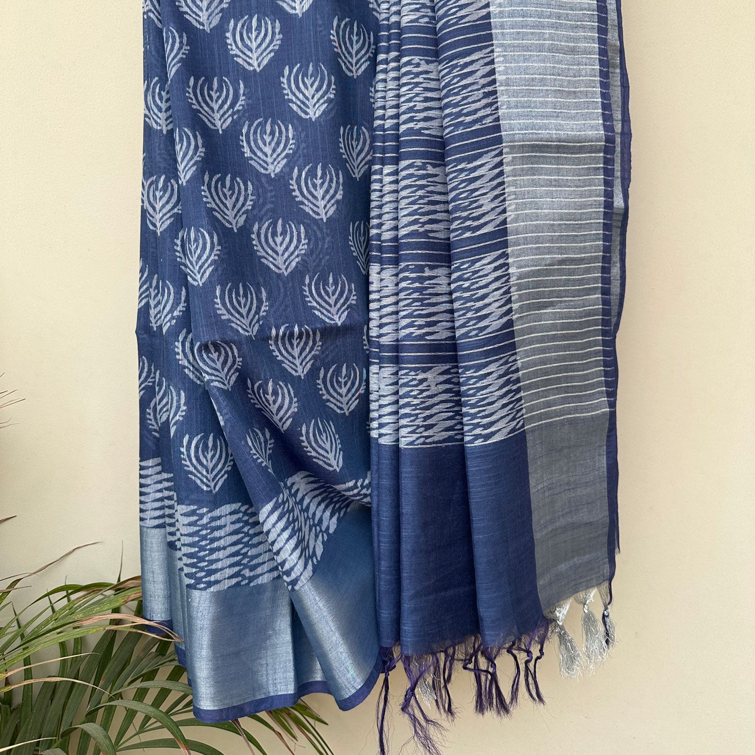 Pleats detail of peacock feather repeat block print on indigo cotton silk – Anantaa