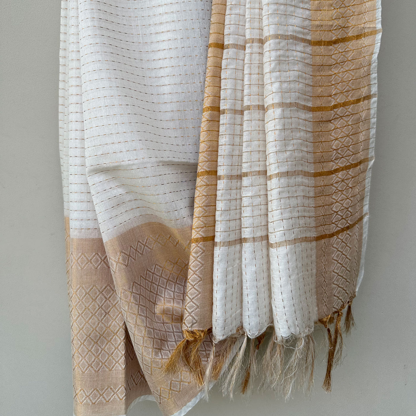 Divaakar Cotton Silk Saree