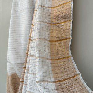 Divaakar Cotton Silk Saree