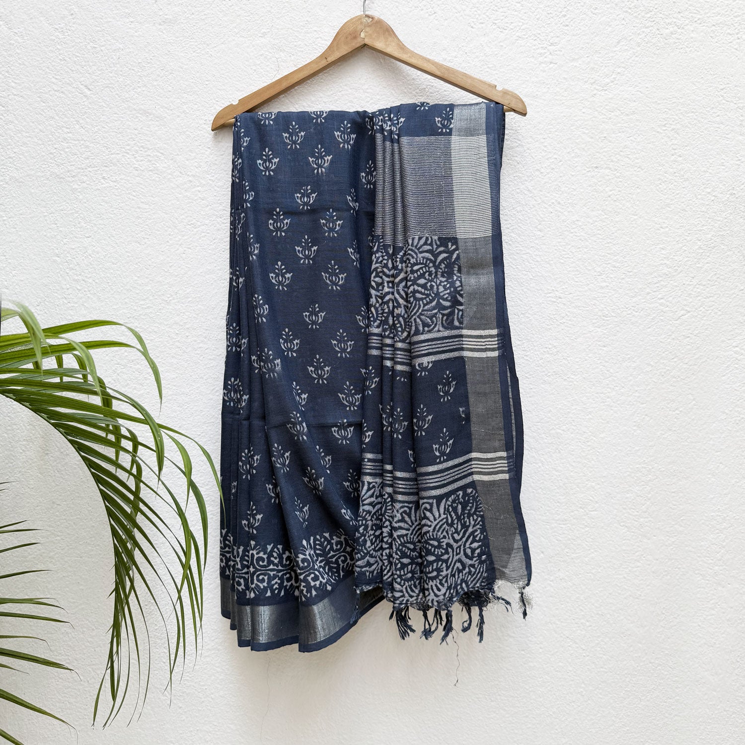 Ekansh Indigo Hand Block Cotton Linen Saree