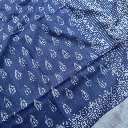 Closeup of hand block print indigo cotton silk saree with arabesque border – The Thread Weavers