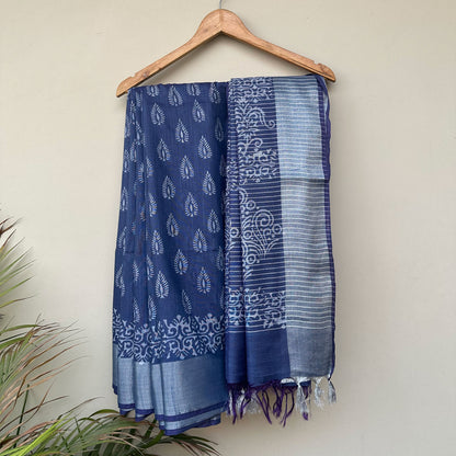 Feathered keri buta hand block print indigo cotton silk saree with paisley pallu – The Thread Weavers