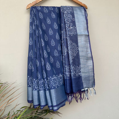 Feathered keri buta hand block print indigo cotton silk saree with paisley pallu – The Thread Weavers