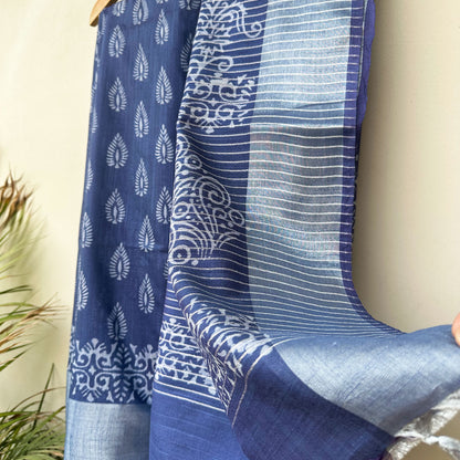 Paisley jaal with arabesque scroll fill pallu on indigo cotton silk – Ekkanya