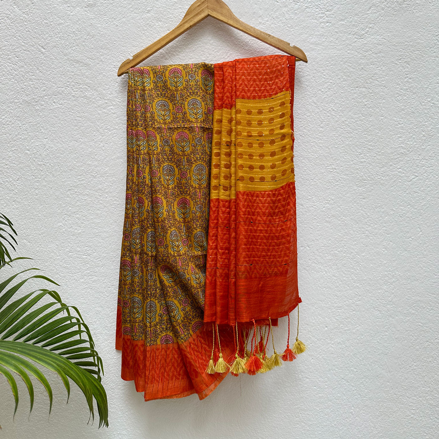 Genda Phool Cotton Viscose Printed Saree
