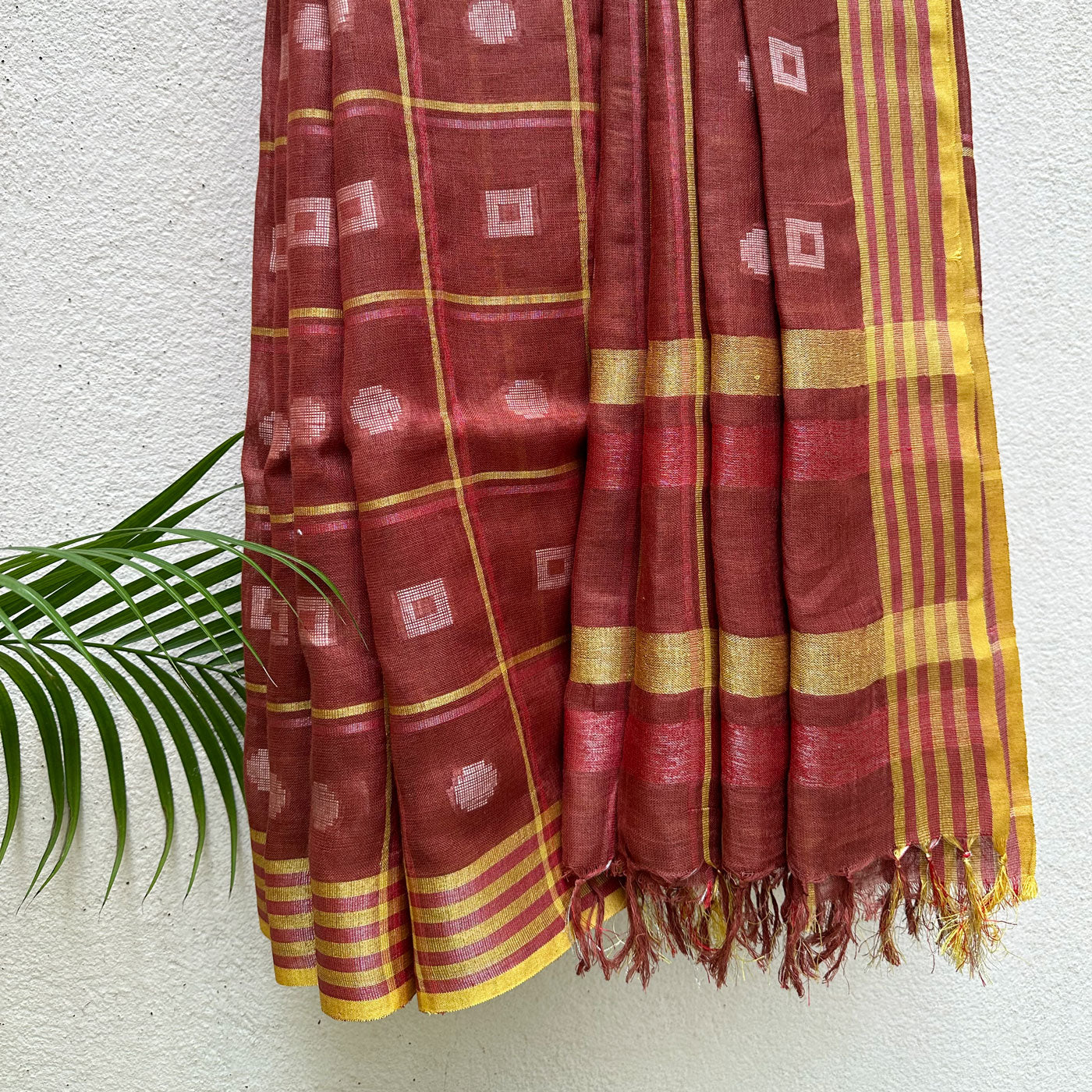 Giridhara Linen Saree