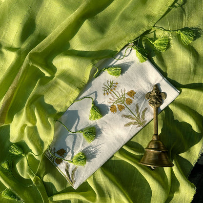 Hariyali Cotton Saree with Printed Blouse