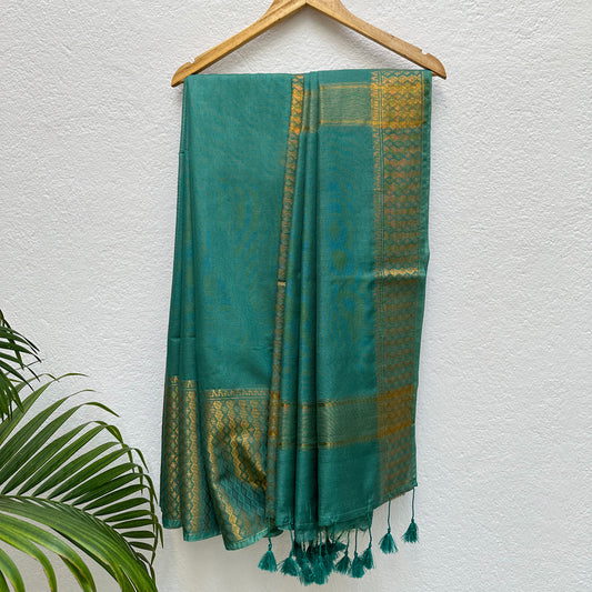 Hariyali Cotton Silk Saree with Printed Blouse