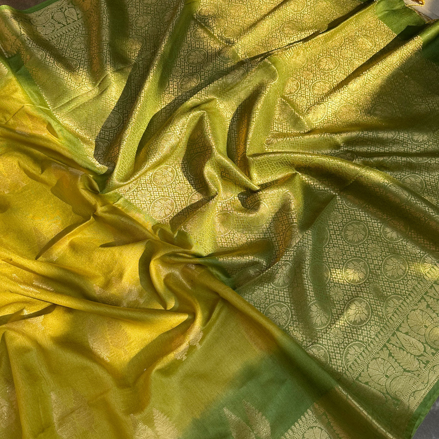 Inaaya Jacquard Cotton Silk Saree