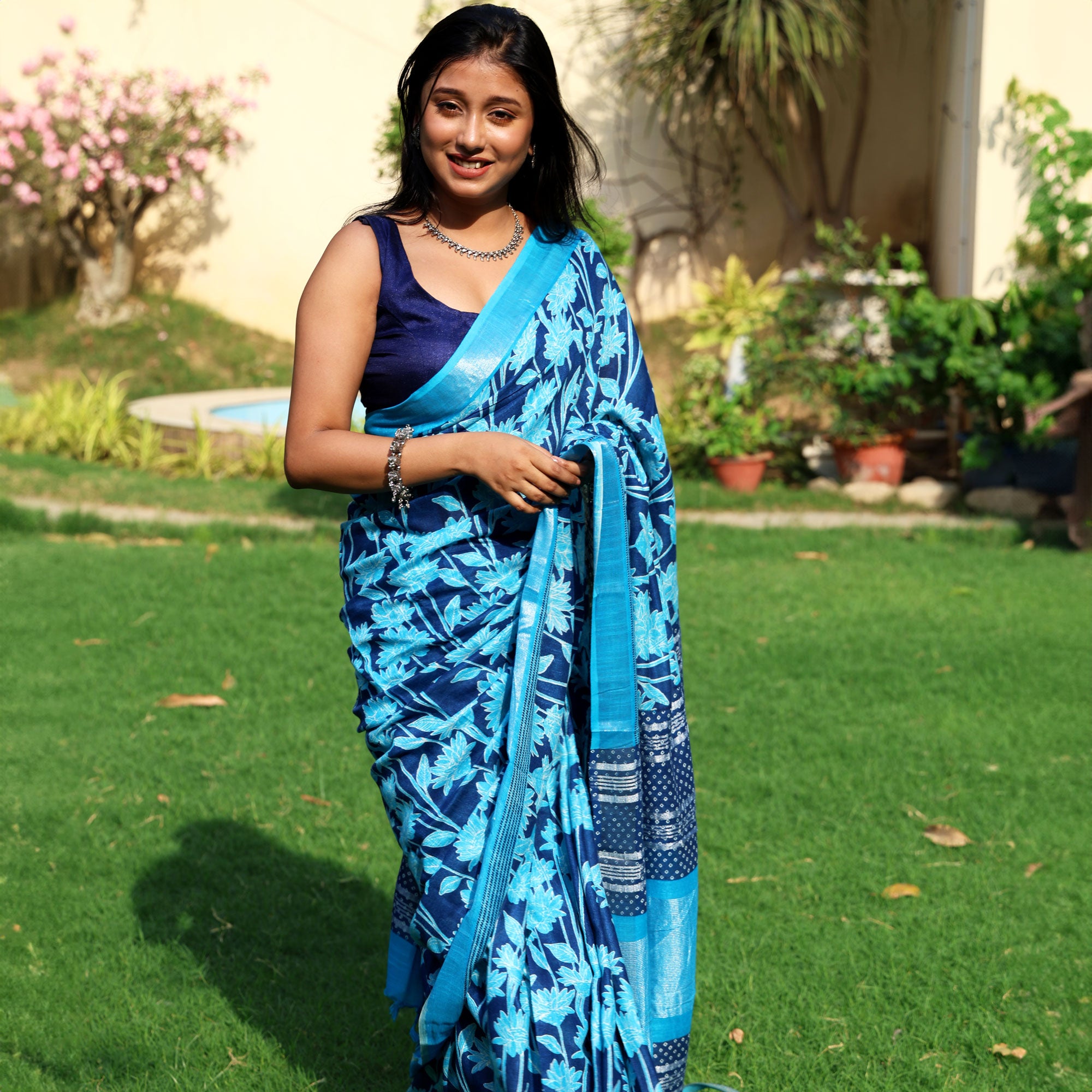 Ivanetti Dahlia Printed Organic Linen Saree