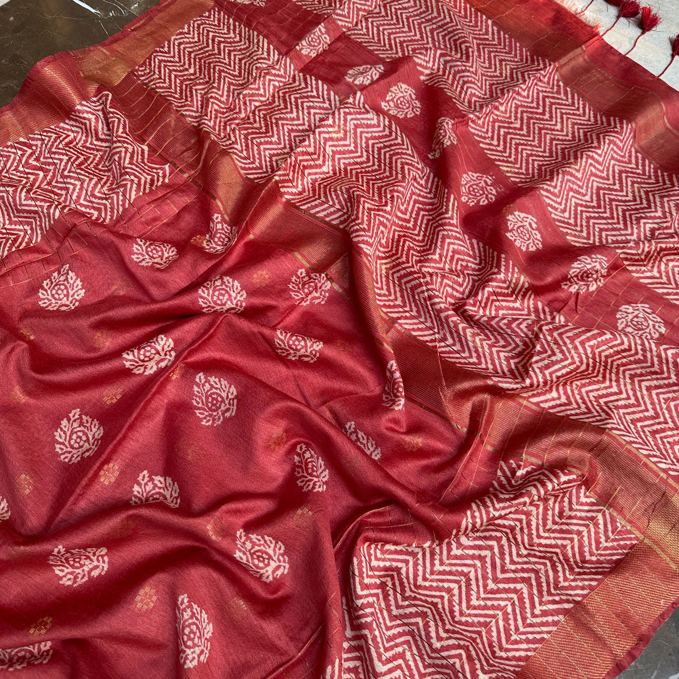 Kand Pushpa Handblock Printed Cotton Silk Saree