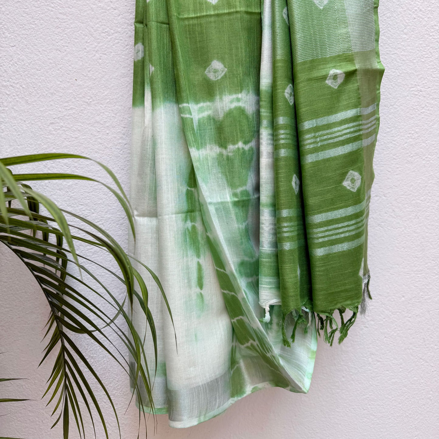 Kiwi Green Shibori Cotton Linen Saree