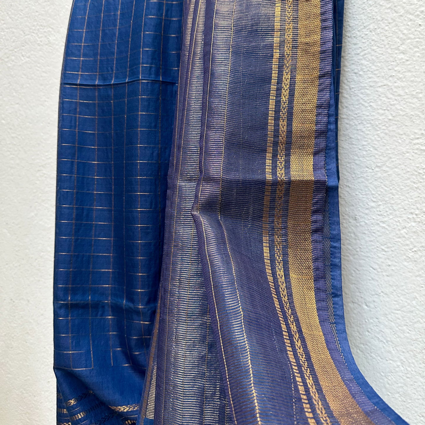Neela Aasmaan Cotton Silk Saree with Printed Blouse