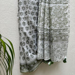 Load image into Gallery viewer, Neerja Handblock Kota Doria Saree
