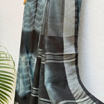Load image into Gallery viewer, Nightshade Shibori Cotton Linen Saree
