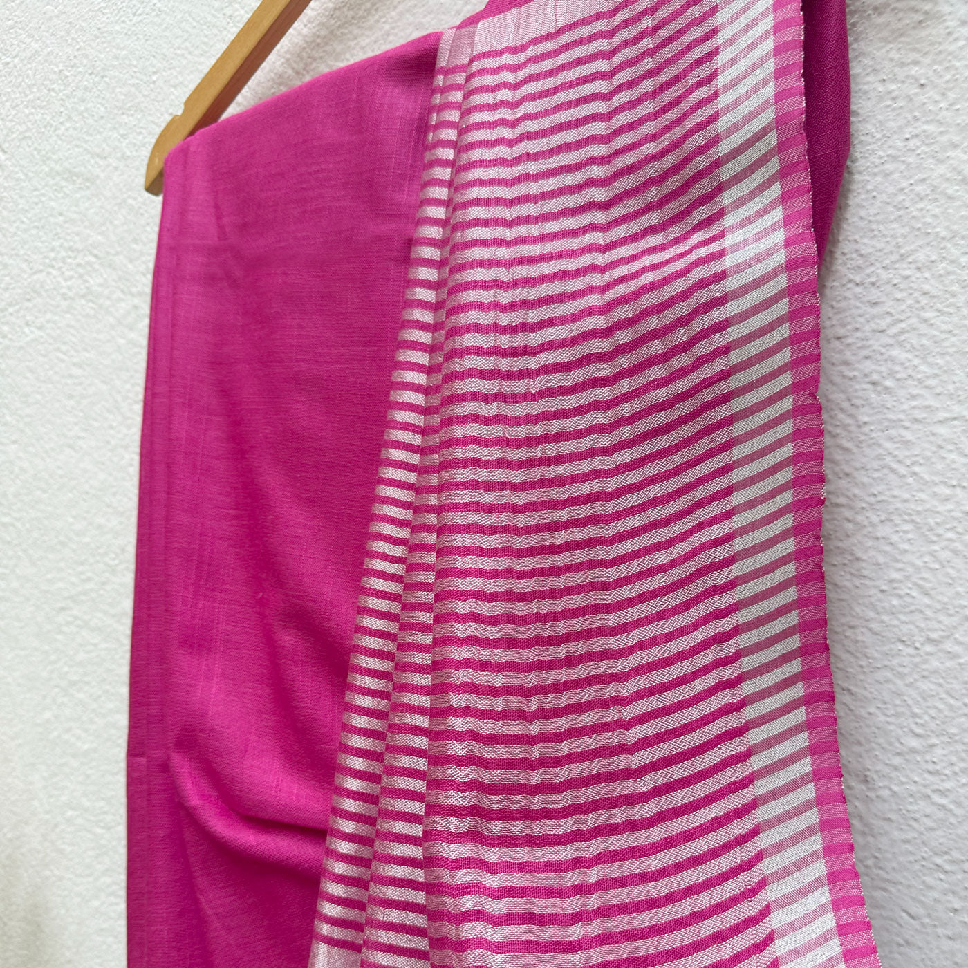 Gulaabi Aankhein Cotton Saree with Printed Blouse