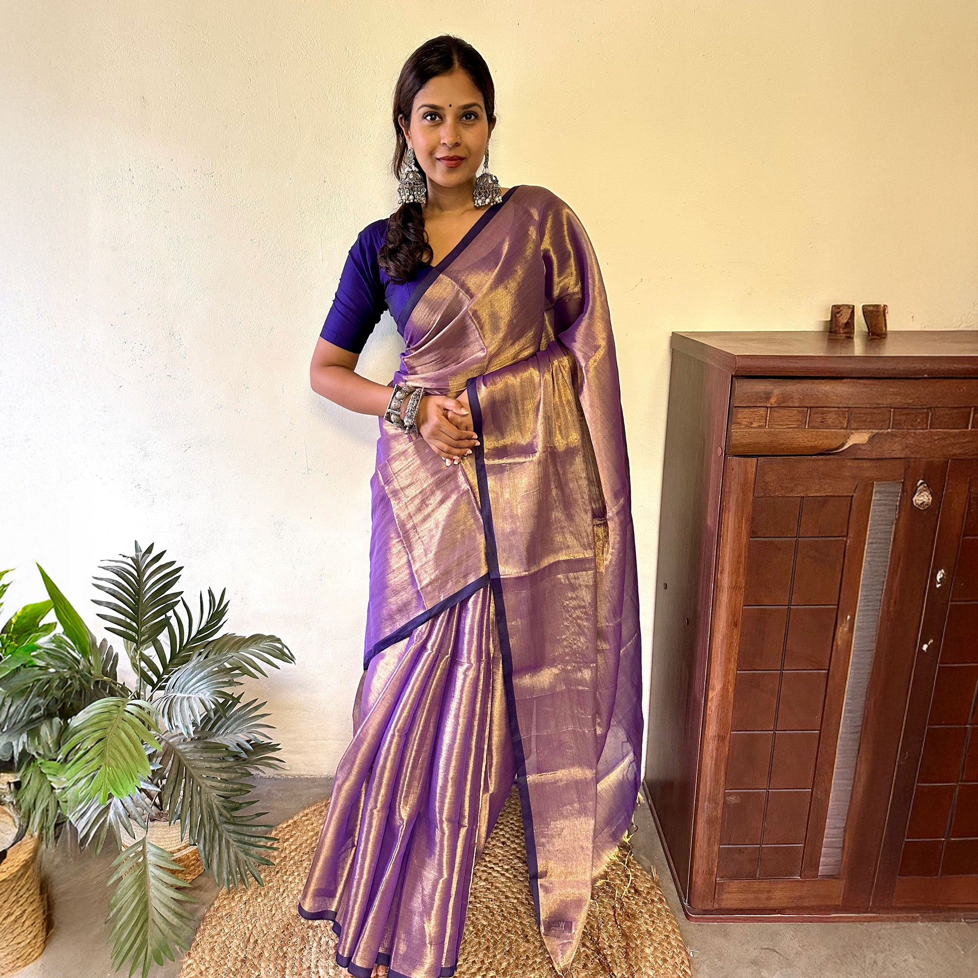 Raag Purvi Mul Tissue Saree