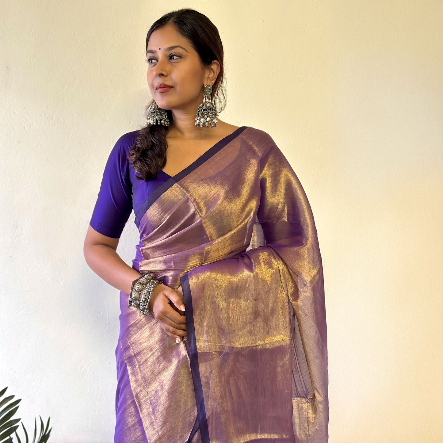 Raag Purvi Mul Tissue Saree