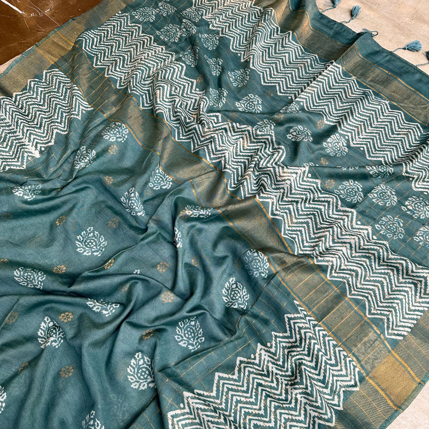 Rajnigandha Handblock Printed Cotton Silk Saree