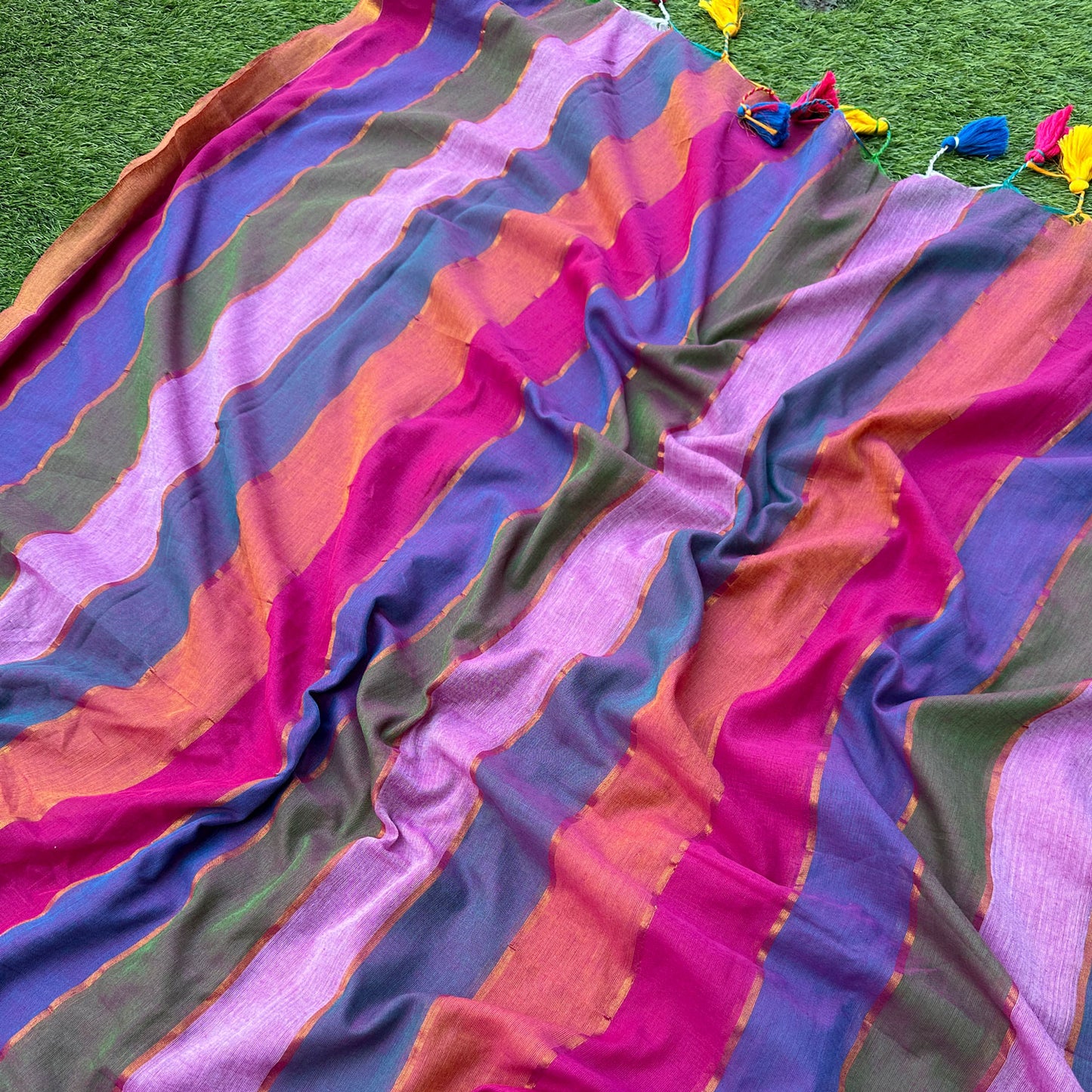 Saakshee Mul Saree