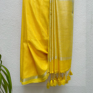 Spectra Yellow Cotton Saree with Printed Blouse