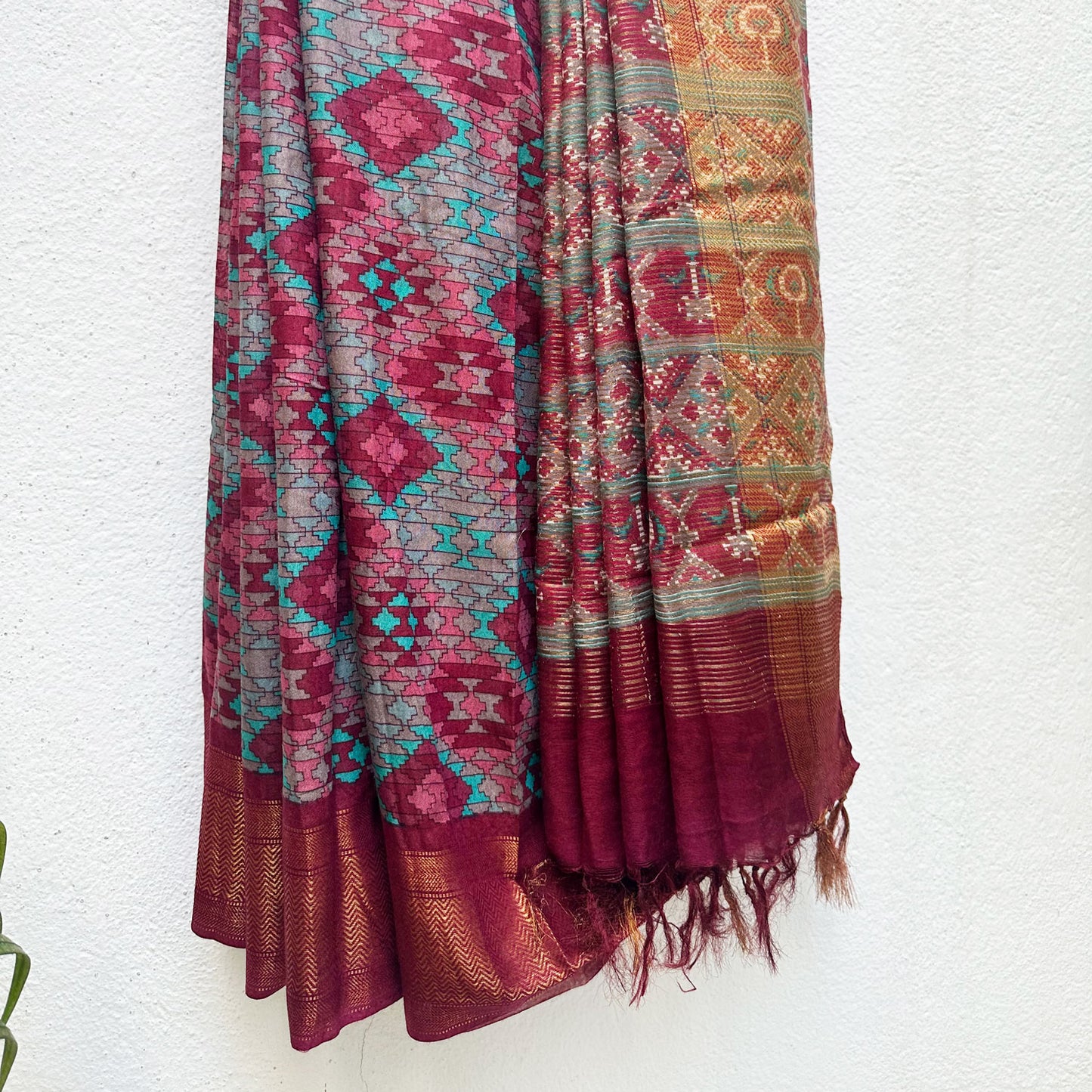 Sunehri Aztec Cotton Silk Printed Saree