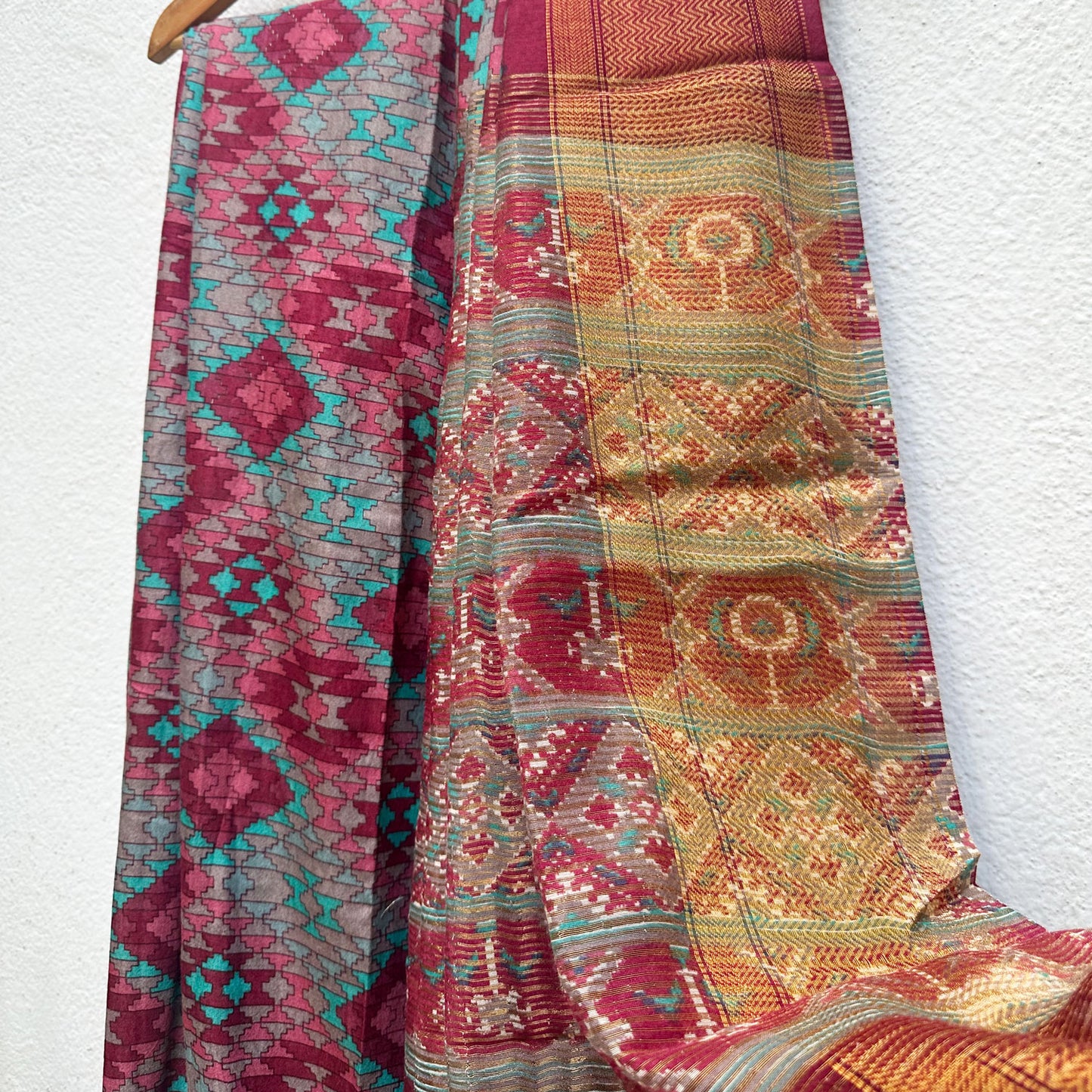 Sunehri Aztec Cotton Silk Printed Saree