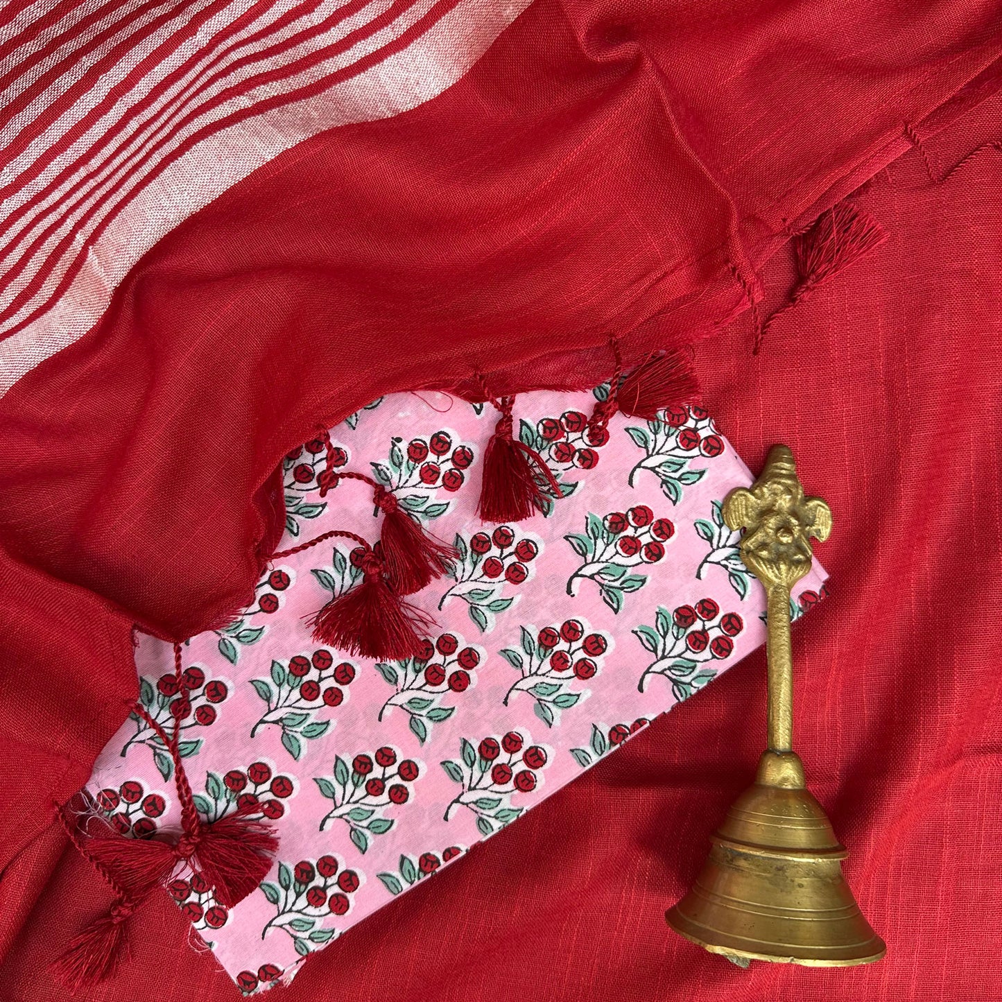 Tomato Red Cotton Saree with Printed Blouse