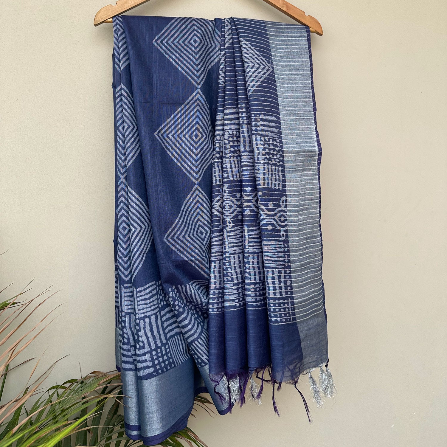 Side View of Concentric diamond hand block print indigo cotton silk saree – Urvashi by The Thread Weavers