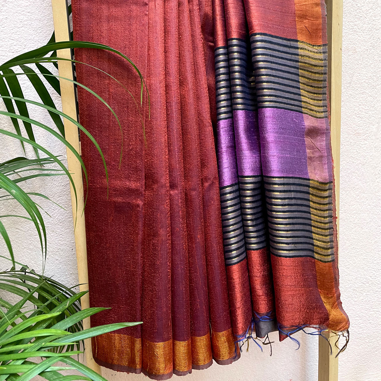 Chilli Pepper Tussar Dupion Silk Saree