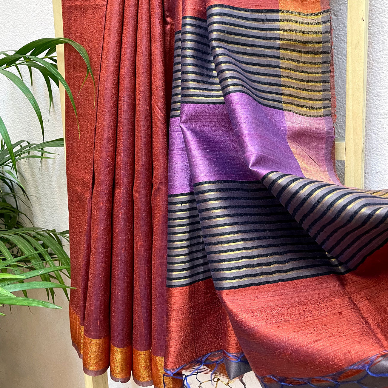 Chilli Pepper Tussar Dupion Silk Saree