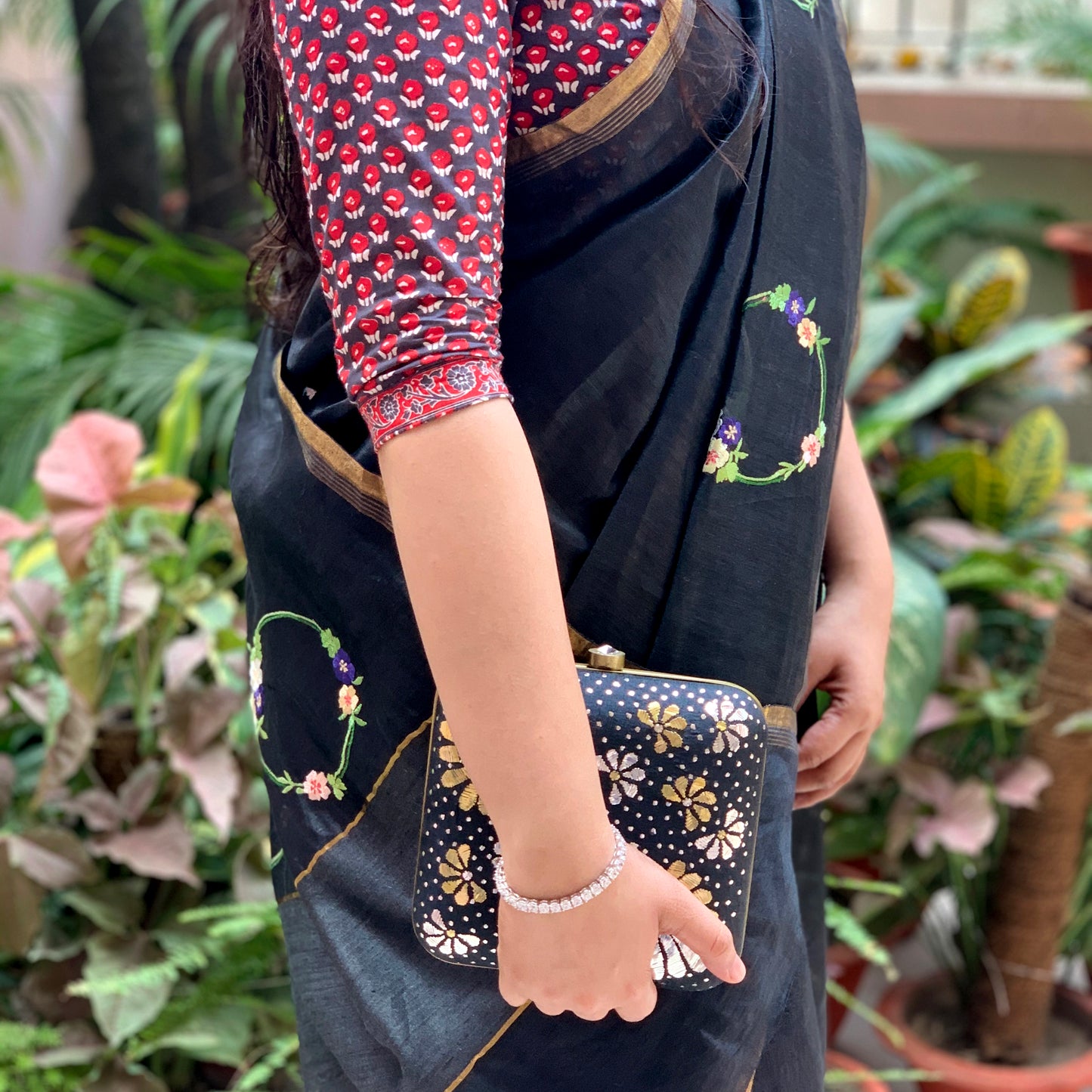Midnight Beauty Embroidered Linen Silk Saree